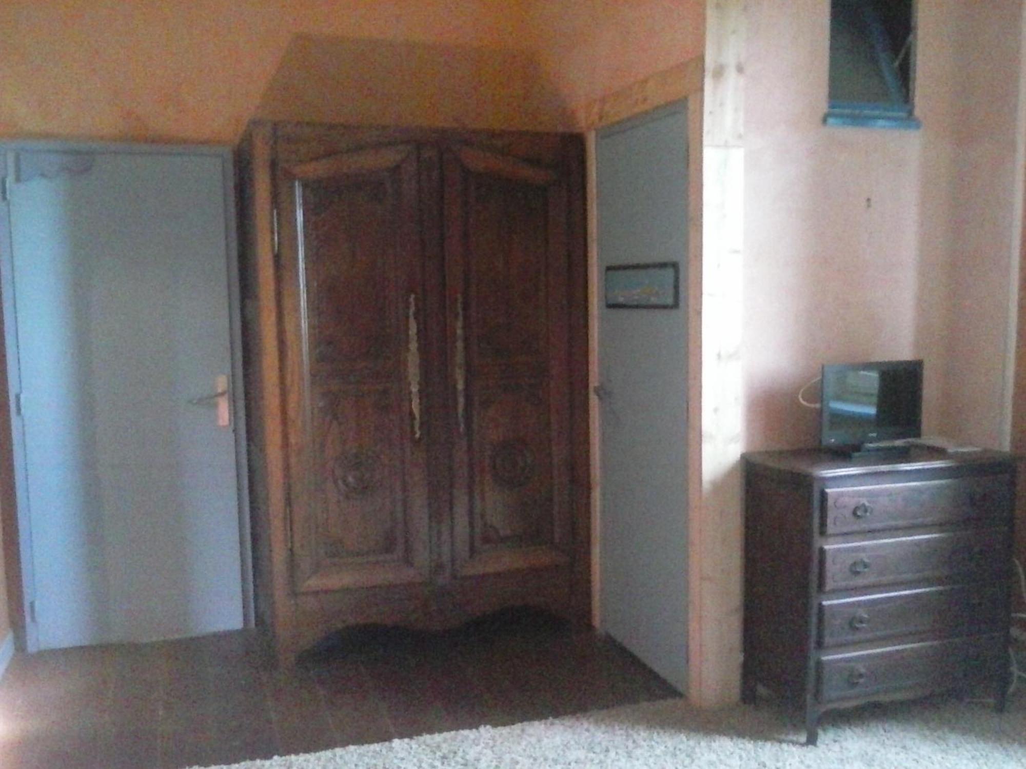 Les Gites Du Couvent Alternatif Camlez Номер фото